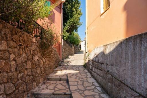 Daire Guest House *
